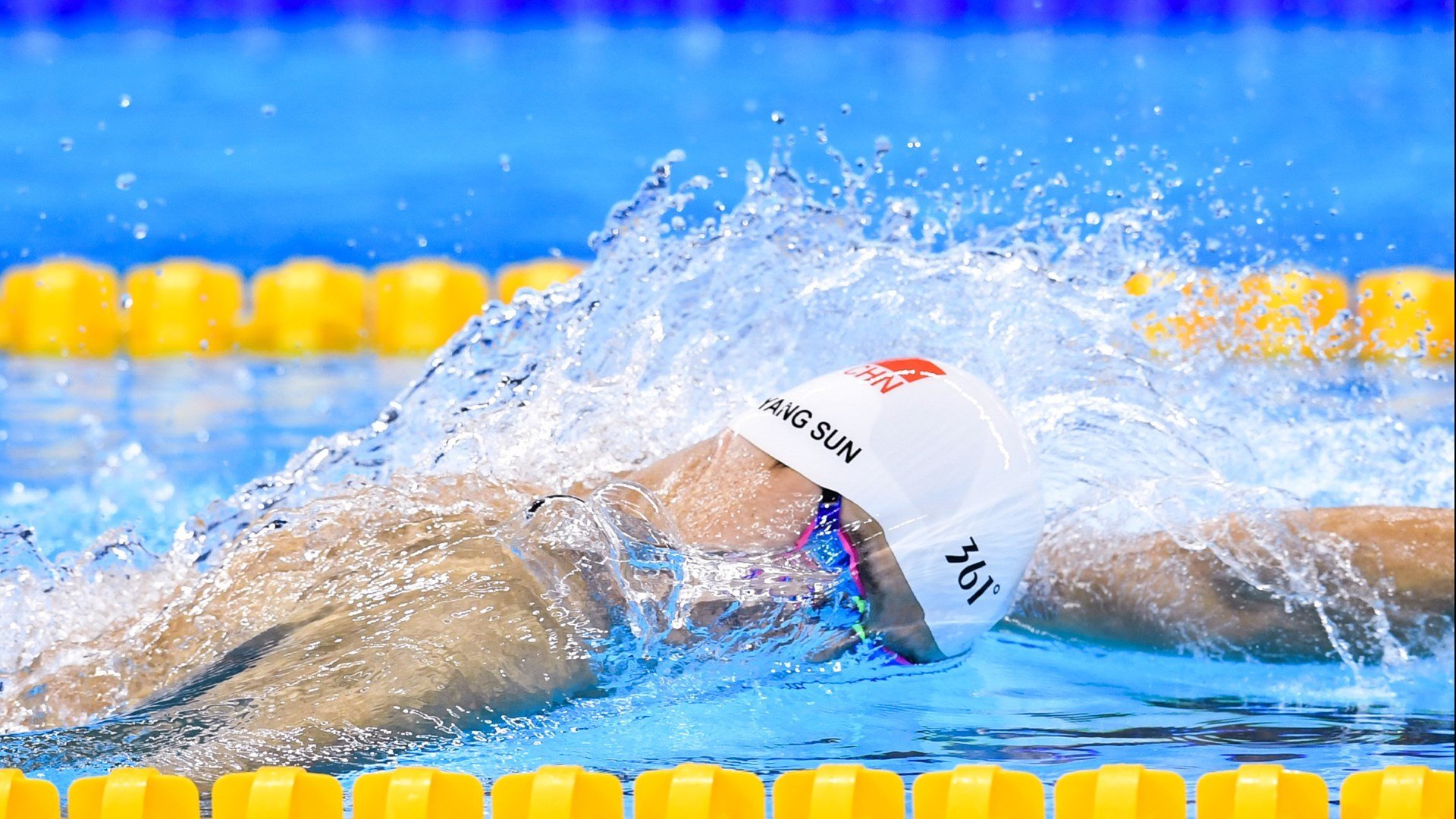 中国女排新主攻连得十分引热议,中国女排新阵容